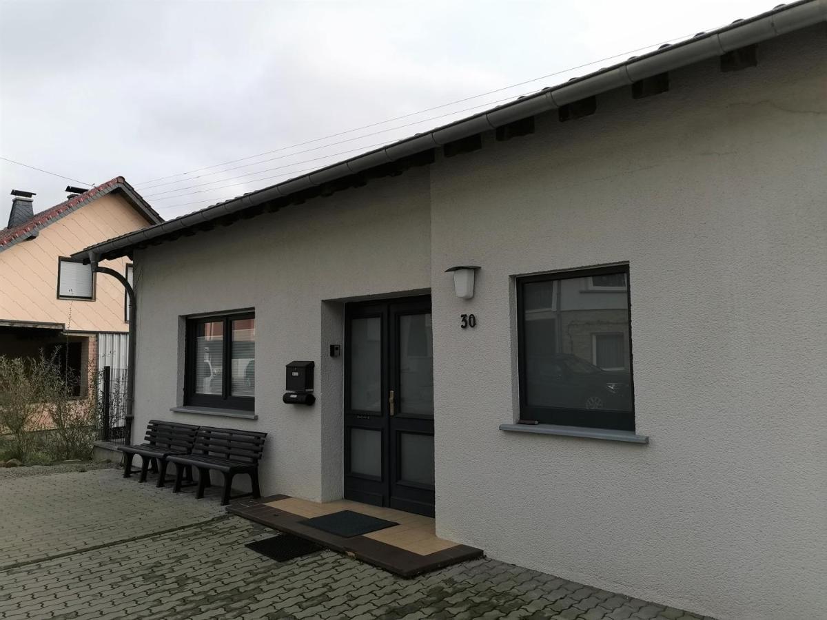 Ferienhaus Fraeulein Frenz Bollendorf Exterior foto